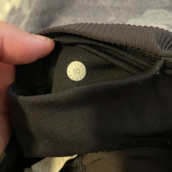 Lululemon Ribbed Contoured High-Rise Tight sz 10 - Picture 3 of 7